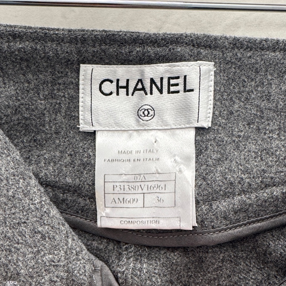 Vintage CHANEL 100% Wool Gray Straight Leg Pants - Picture 12 of 13